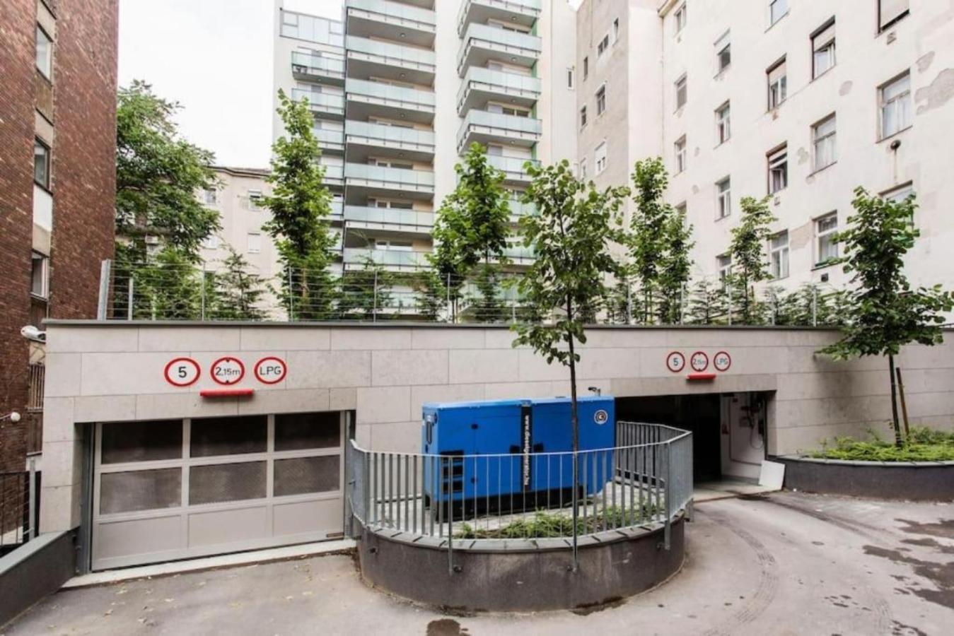 Ferienwohnung The Downtown Chill Budapest Exterior foto
